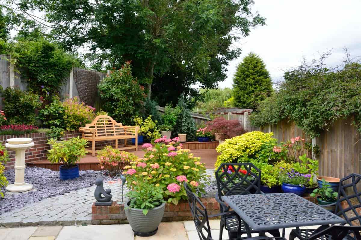 Family Garden Oasis